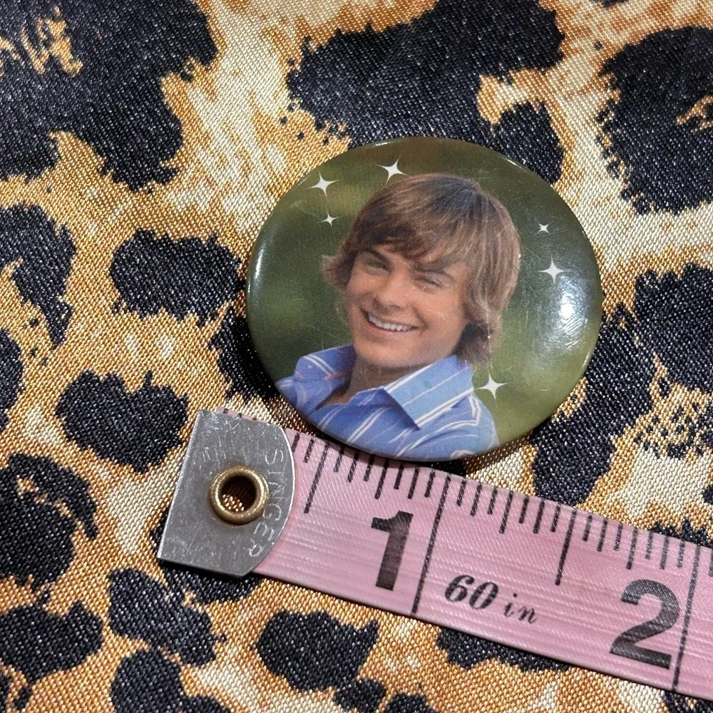 Y2K High School Musical Troy Bolton / Zac Efron Button Pin